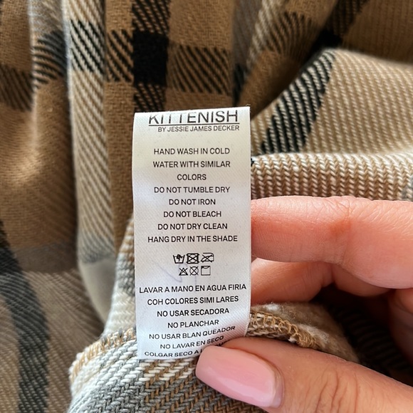 NWT Kittenish Tamara Shacket size large. Sold out style! - Picture 7 of 8